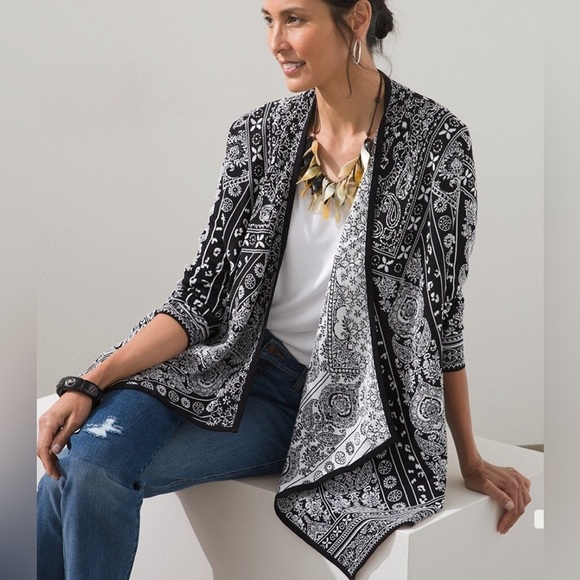 CHICO’S Sz 2 Bandana Print Pattern Asymmetrical Open Front Long Sleeve Cardigan - Picture 2 of 10